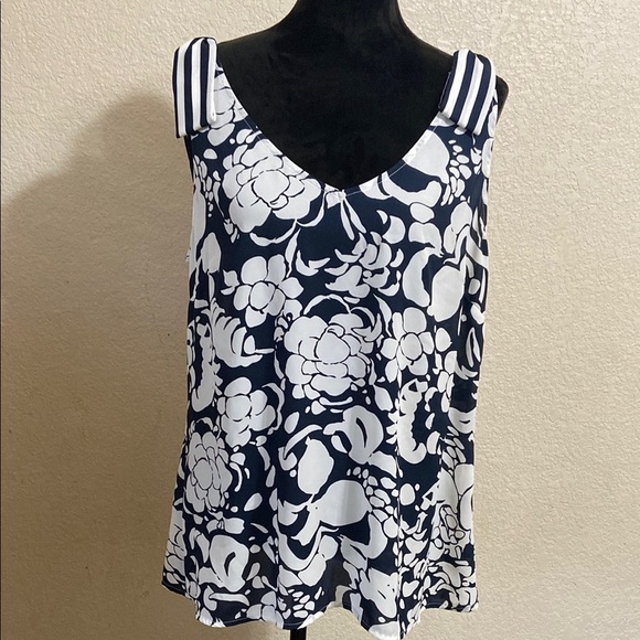 CABI  Women's Top - Picture 1 of 9
